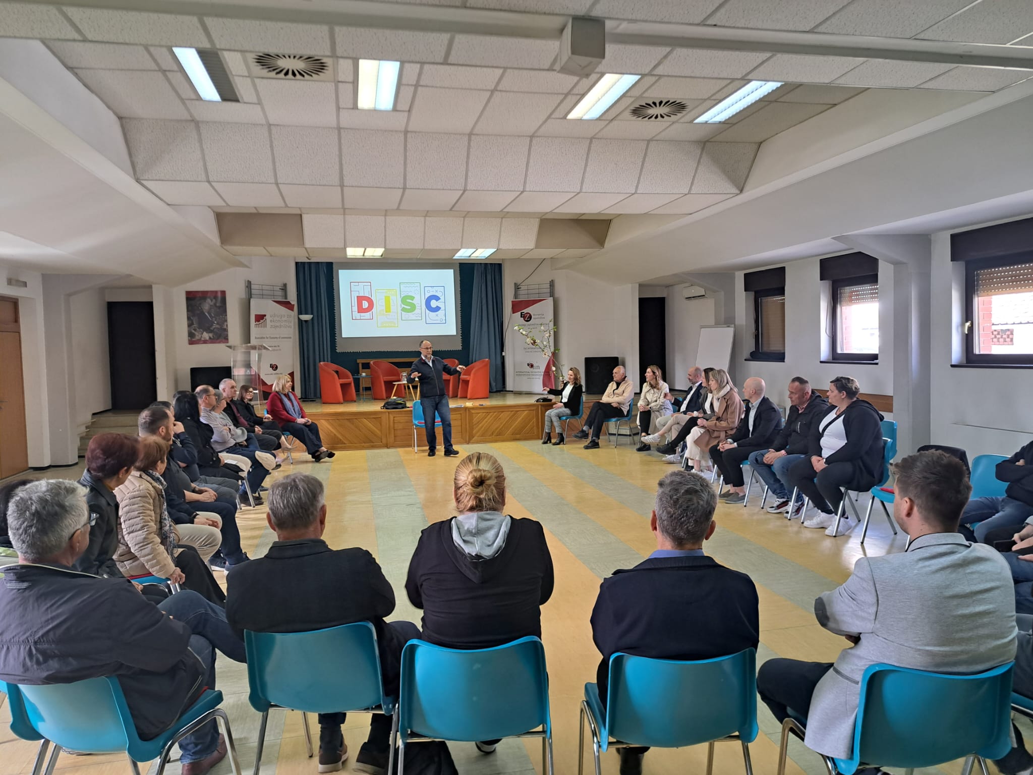 Snaga zajedništva koja ruši barijere: U Križevcima održan skup „Ekonomija zajedništva – dobra ekonomija“